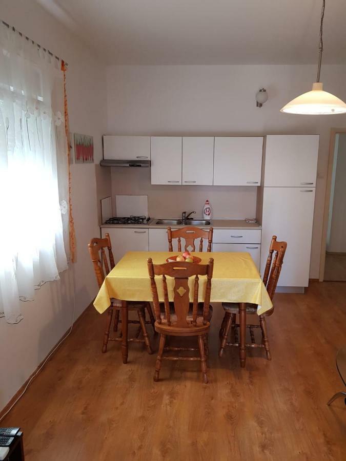 Apartment Olives Zara Esterno foto